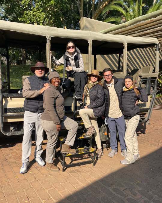 Nanan Travel - Balancing Luxury & Wilderness in African Safaris _ Ultimate Guide-luxury accommodation 