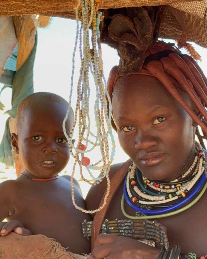 Nanan Travel - Balancing Luxury & Wilderness in African Safaris _ Ultimate Guide-safari break German drinking coffee